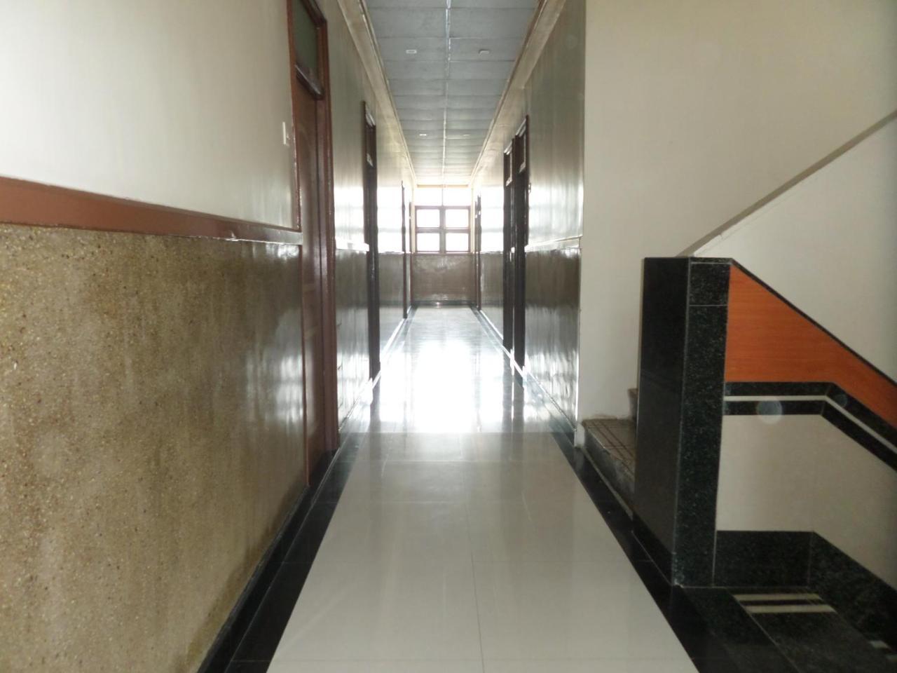 Hotel Padma Nashik Ngoại thất bức ảnh