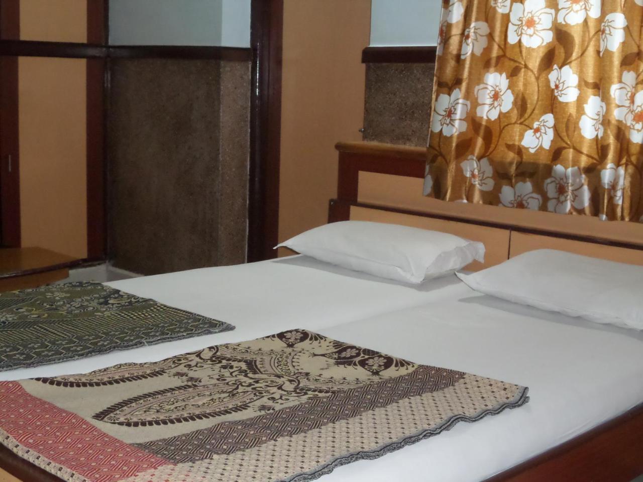 Hotel Padma Nashik Ngoại thất bức ảnh