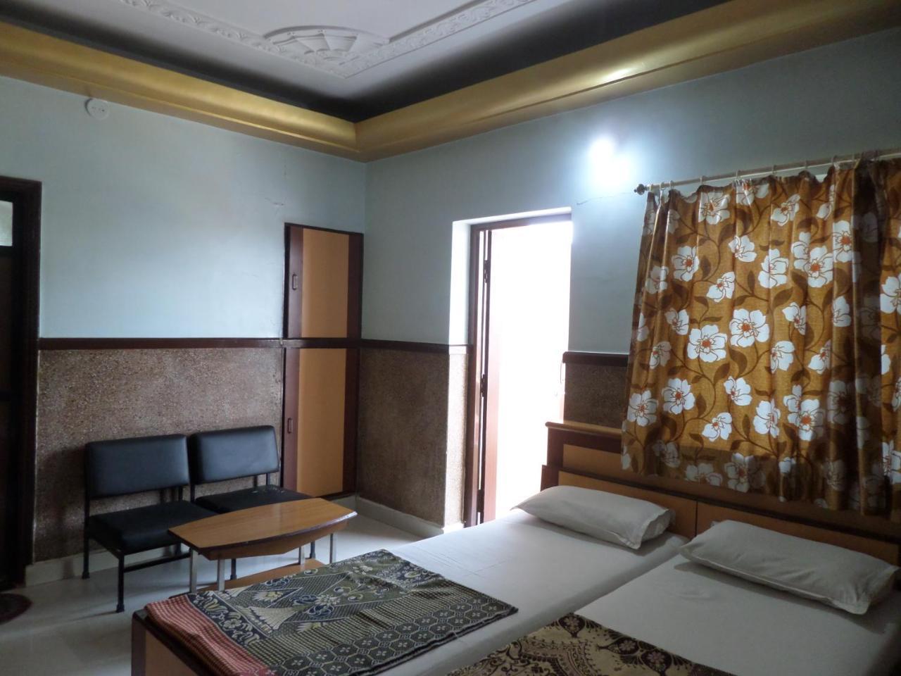 Hotel Padma Nashik Ngoại thất bức ảnh
