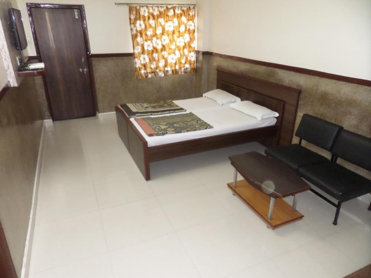 Hotel Padma Nashik Ngoại thất bức ảnh